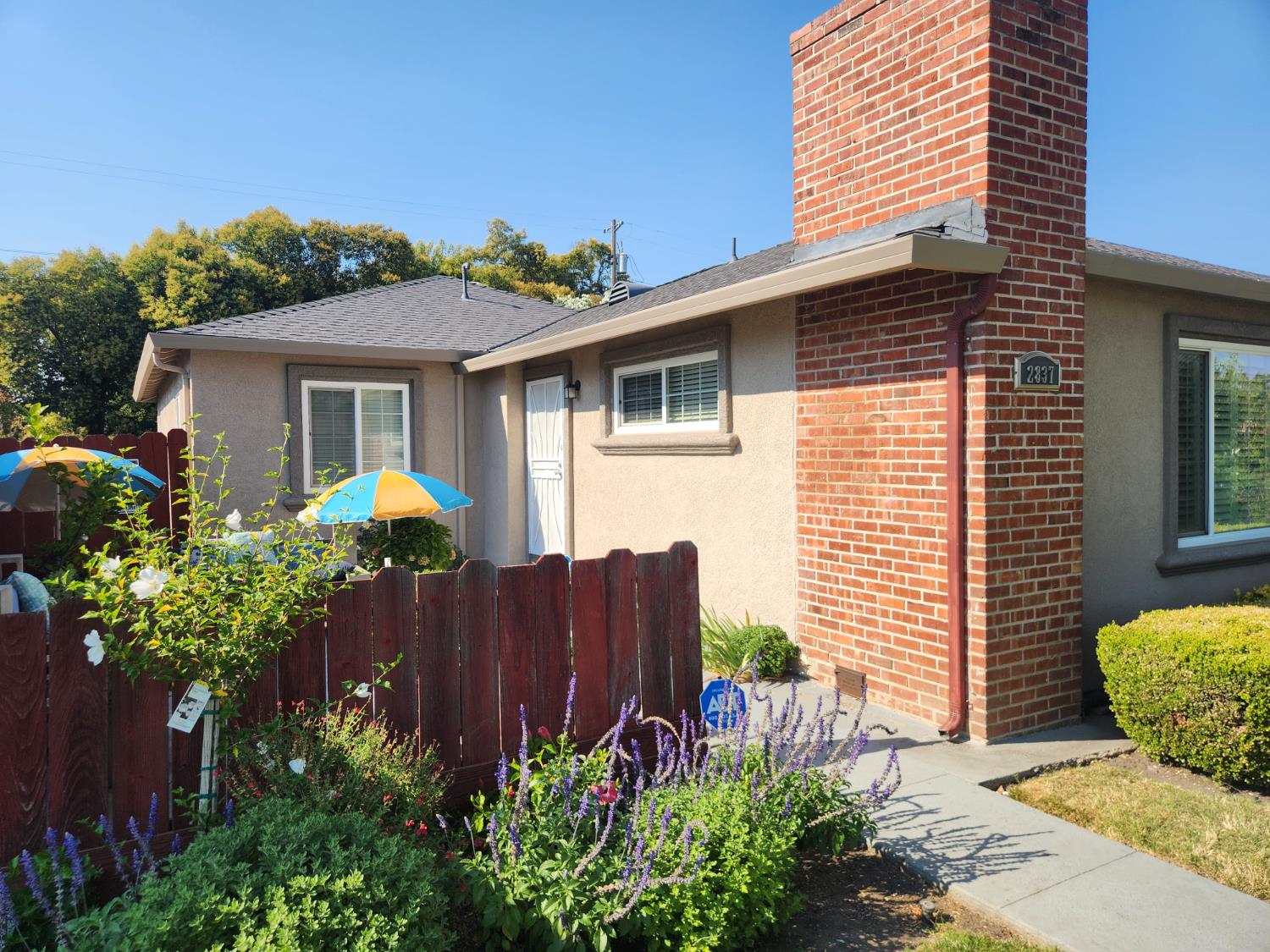 2837 Telegraph Avenue