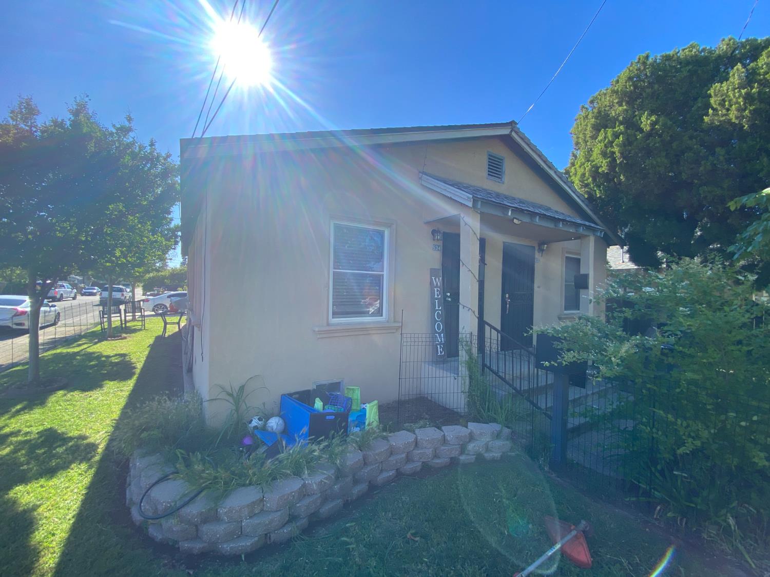 534 Hawthorne Street