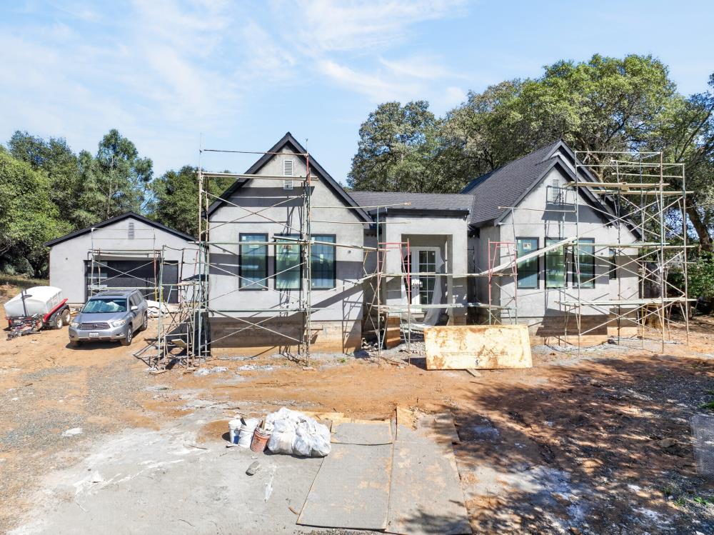 3660 Mary Ln