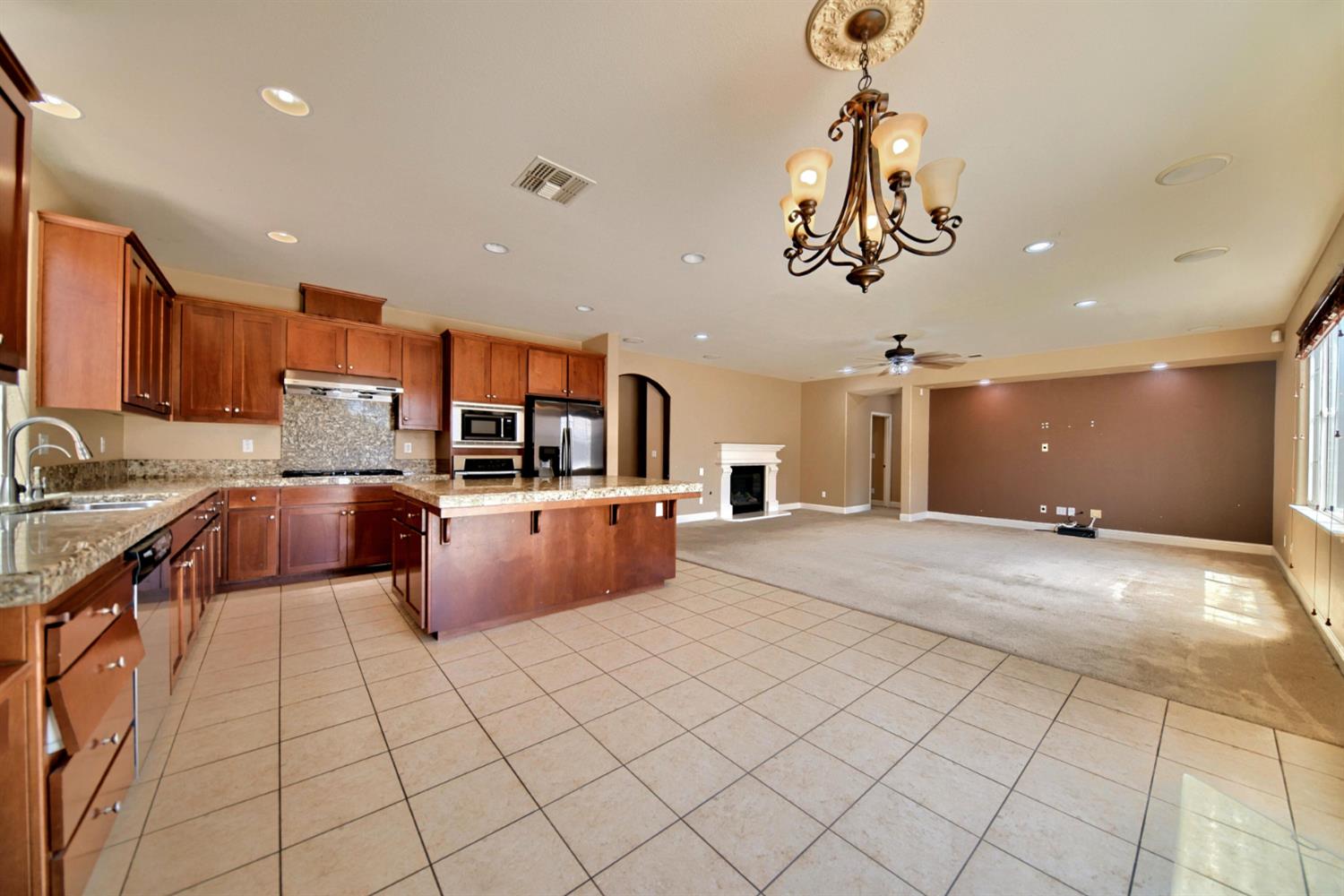 2153 Saddlebrook Lane