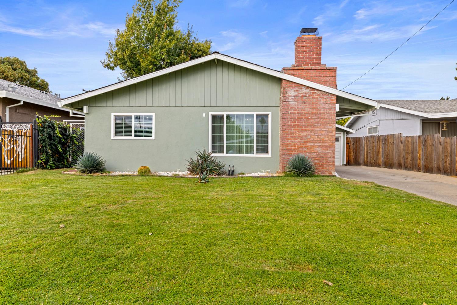 750 Casselman Drive