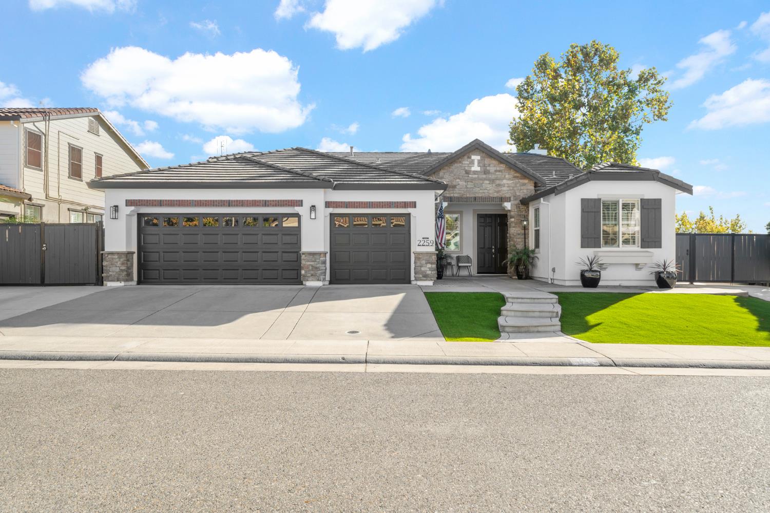2259 Torc Mountain Lane