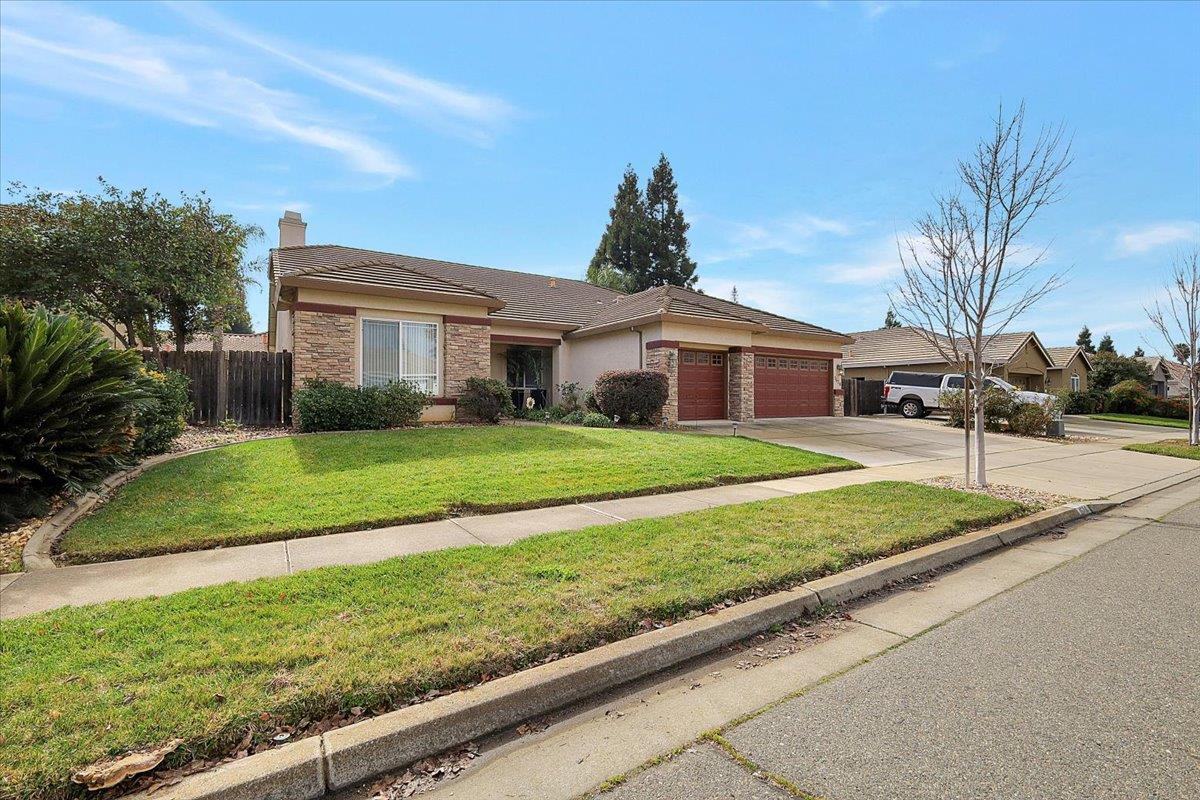 1624 Tres Picos Drive