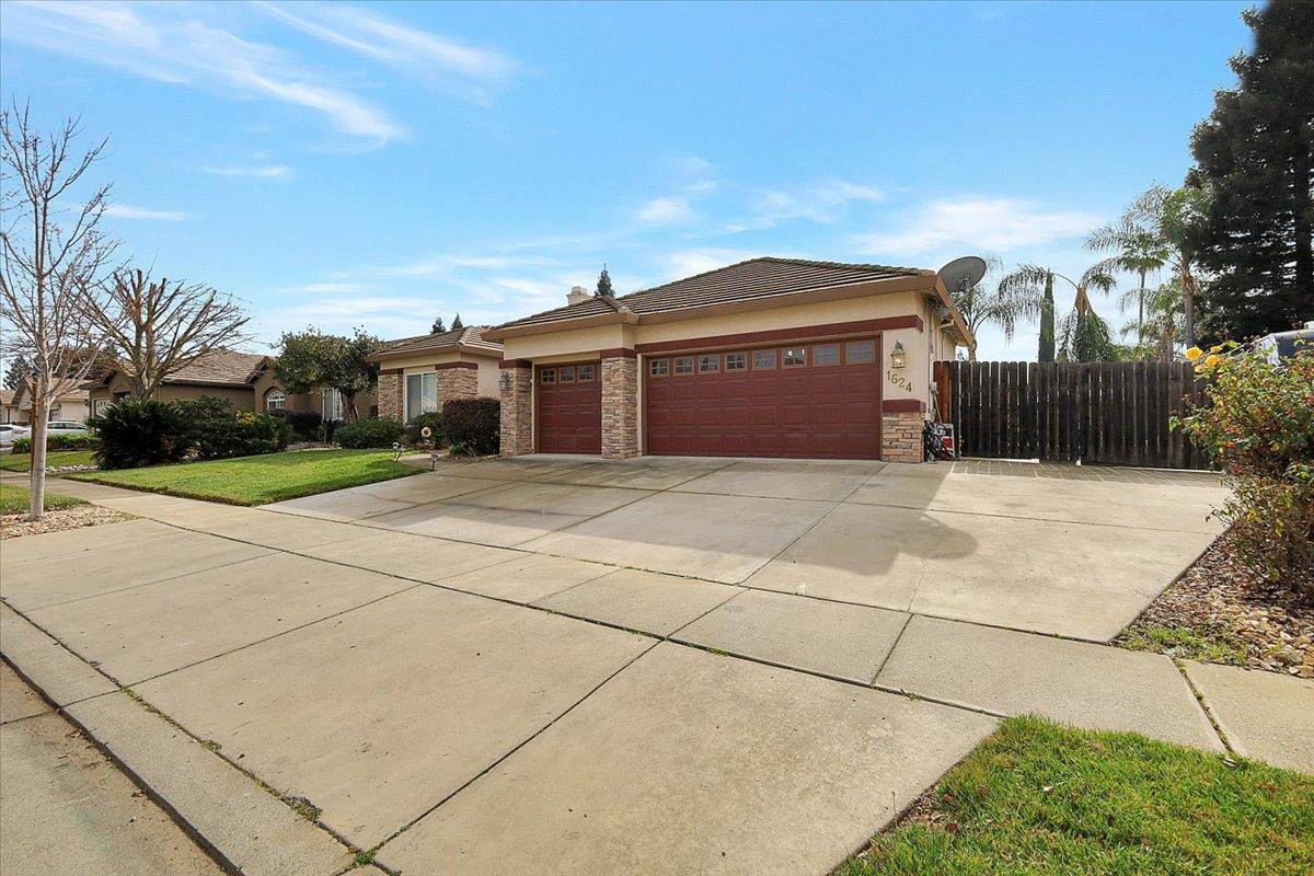 1624 Tres Picos Drive