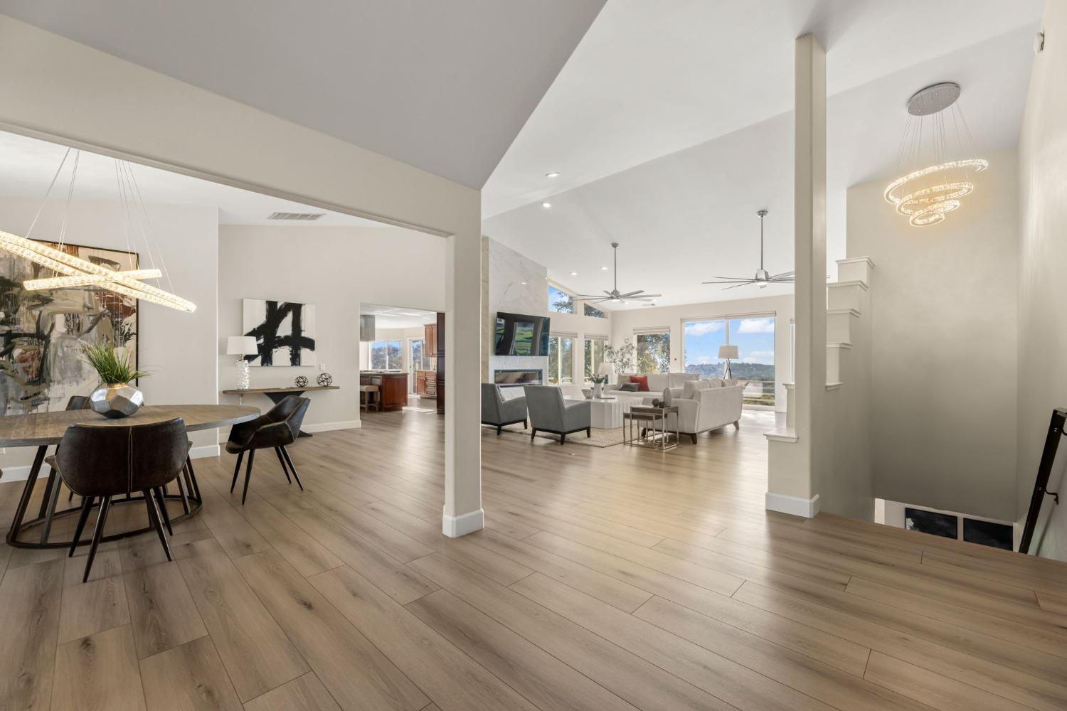5856 Fernwood Drive