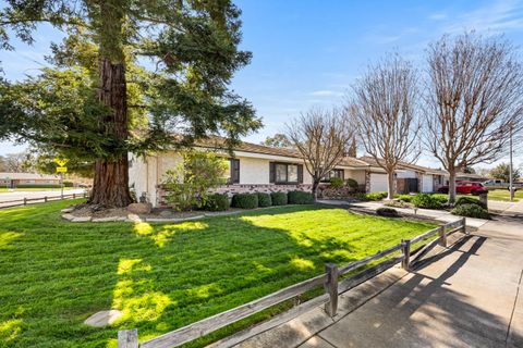 8636 Hume Court, Elk Grove, CA 95624 - MLS#: 225021541