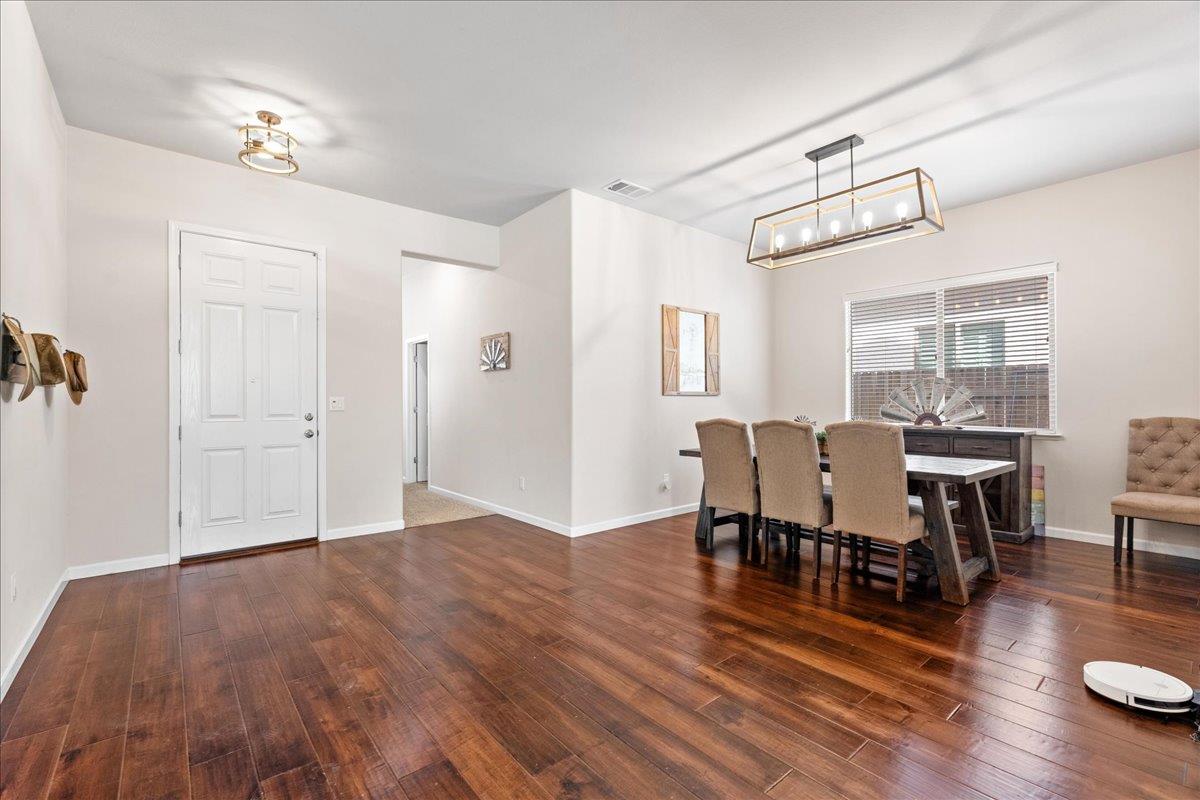 2201 Cumberland Loop