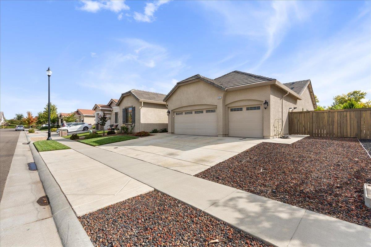 2201 Cumberland Loop