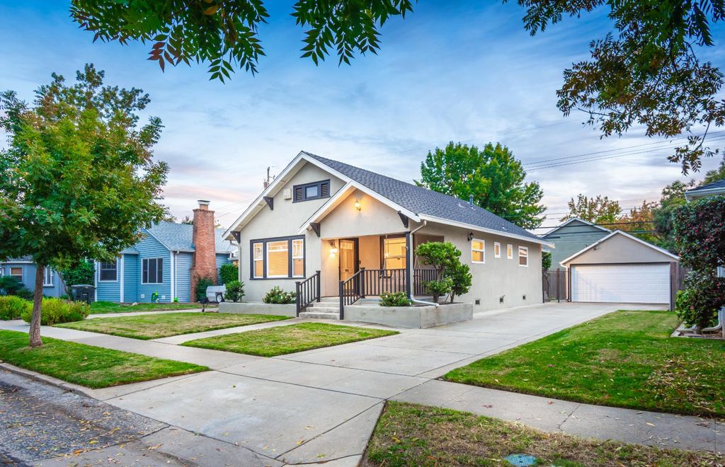 Photo of 5008 U Street, Sacramento, CA 95817 (MLS # 225141513)