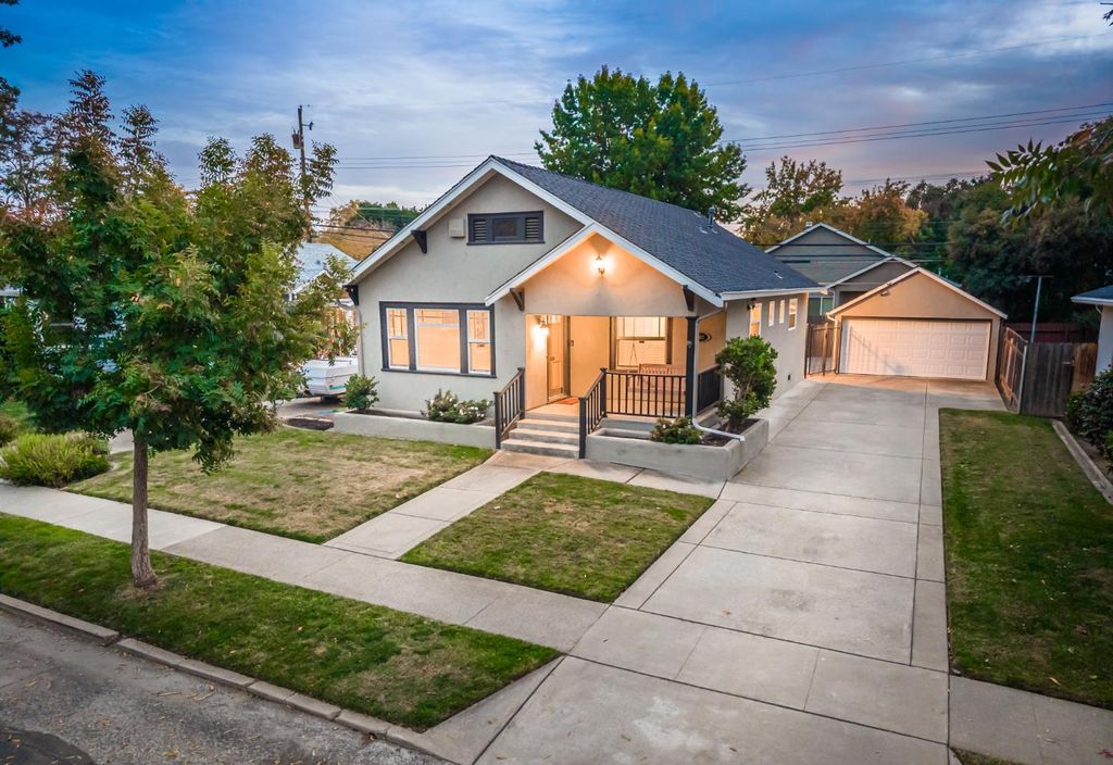 Photo of 5008 U Street, Sacramento, CA 95817 (MLS # 225141513)