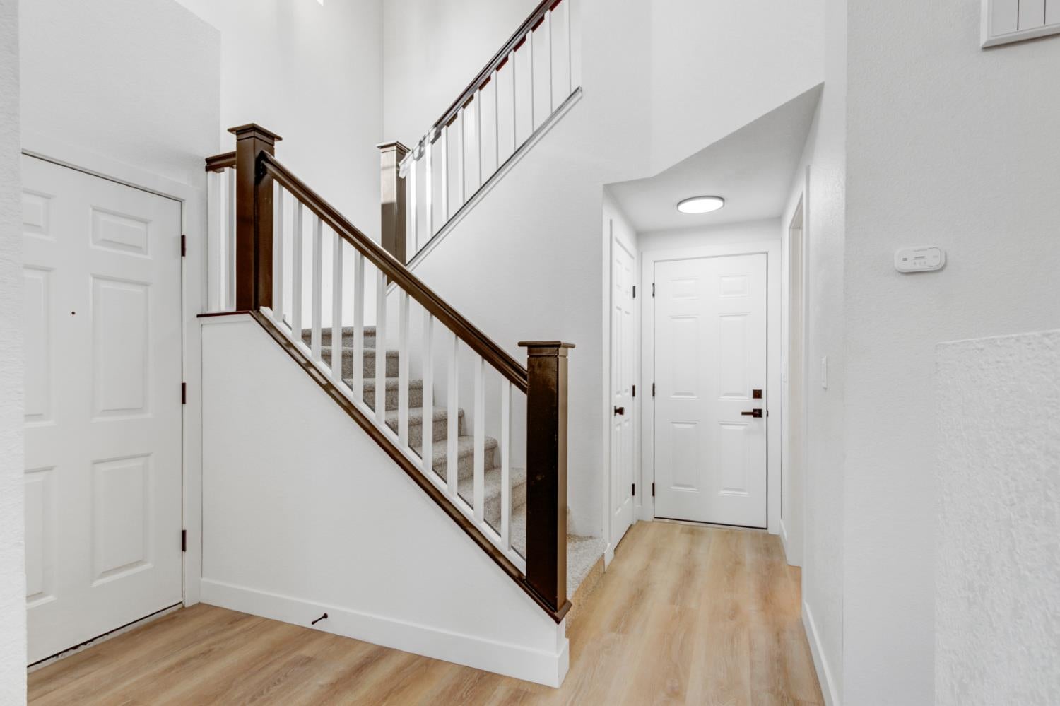 8228 Woods Edge Lane
