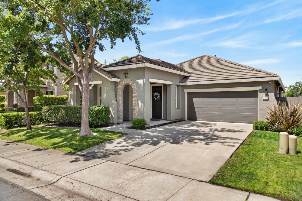 2742 Kalamer Way