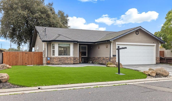 1726 GWENDOLYN AVE, ESCALON, CA 95320 - Image 12e8a9e36711530c1430f8bb899d6cb4/2540360121