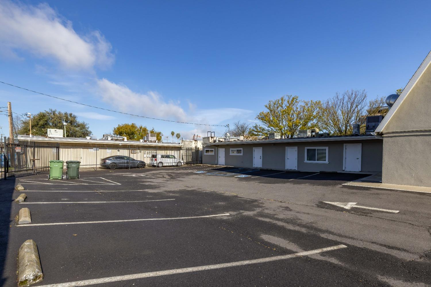 2416 Sloat Way
