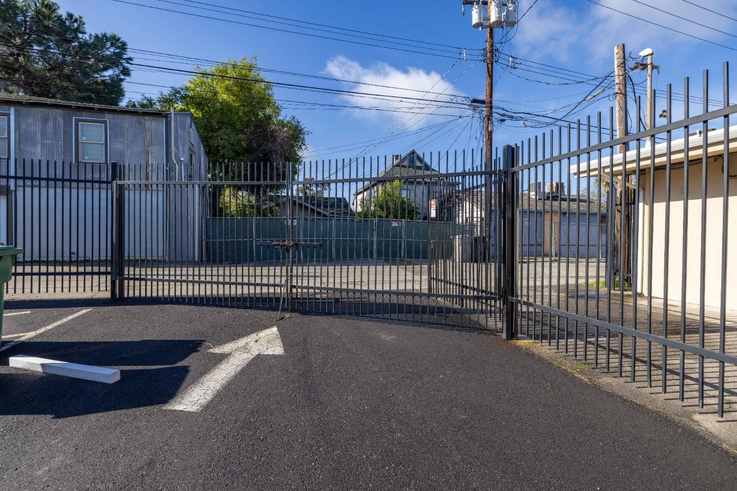 2416 Sloat Way