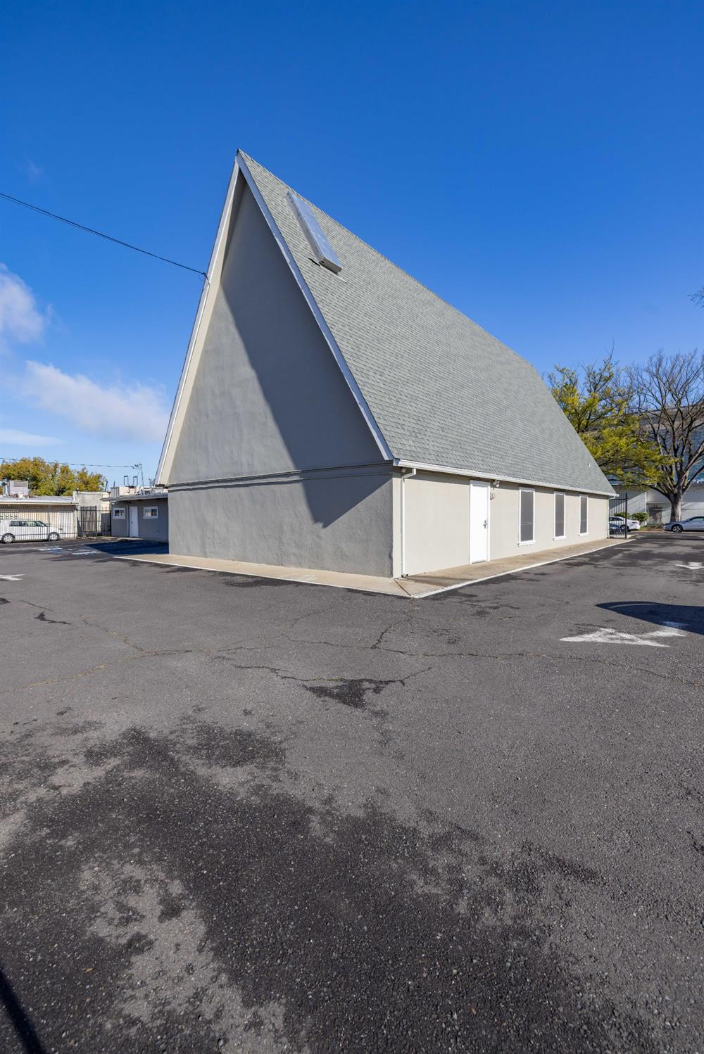 2416 Sloat Way