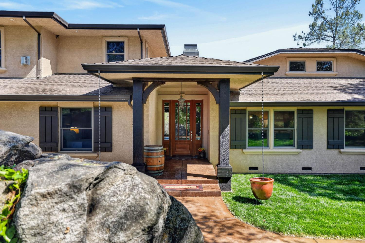 7021 Horseshoe Bar Road