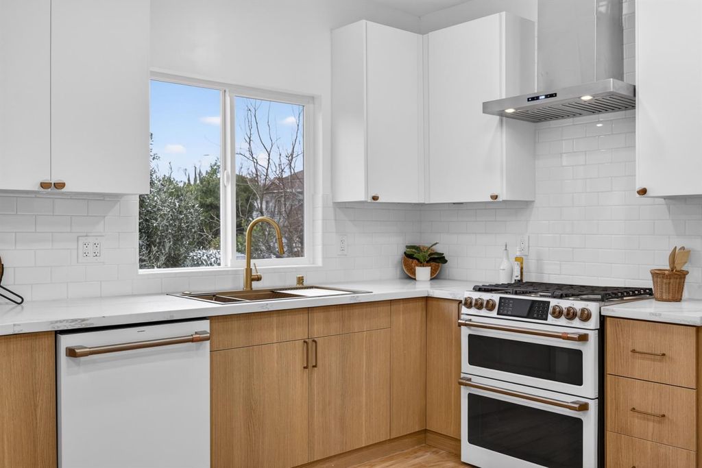 Photo of 628 street, Sacramento, CA 95819 (MLS # 226041160)