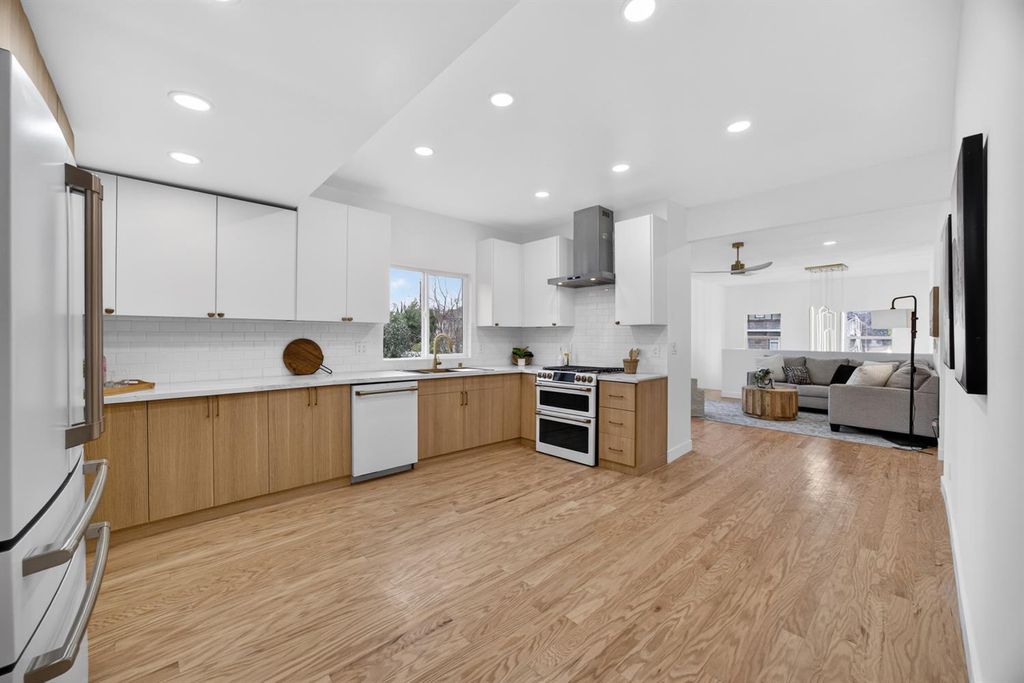 Photo of 628 street, Sacramento, CA 95819 (MLS # 226041160)