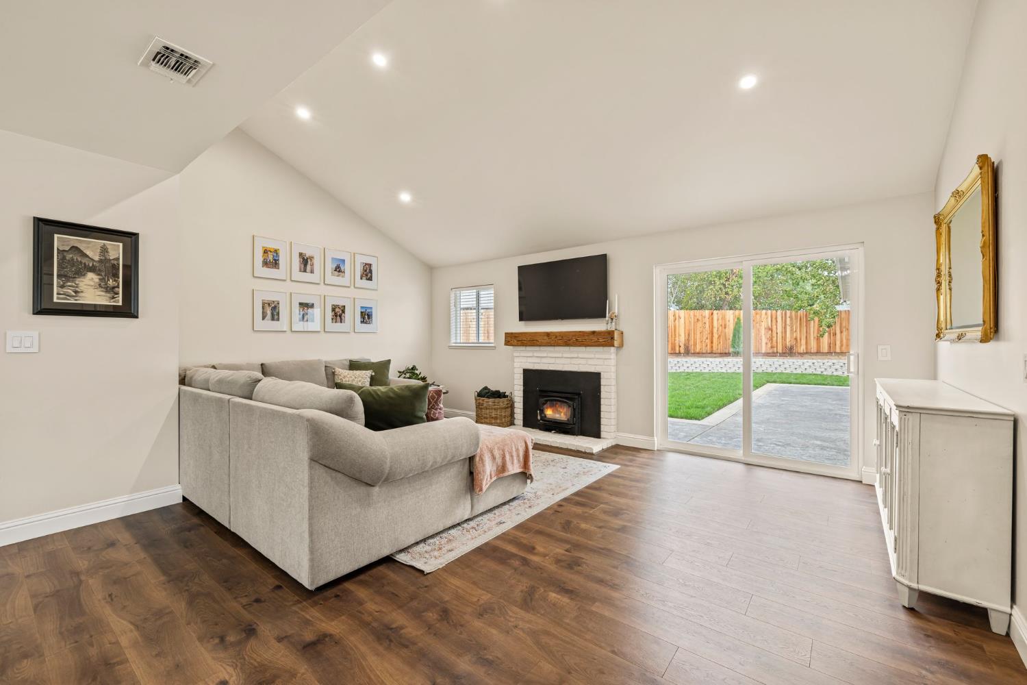 5425 Shire Court