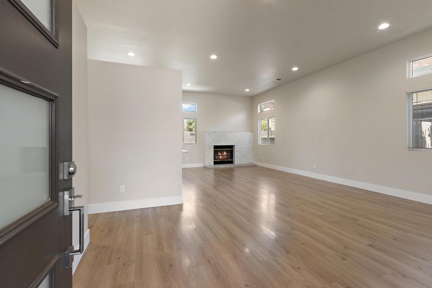 8777 Inisheer Way
