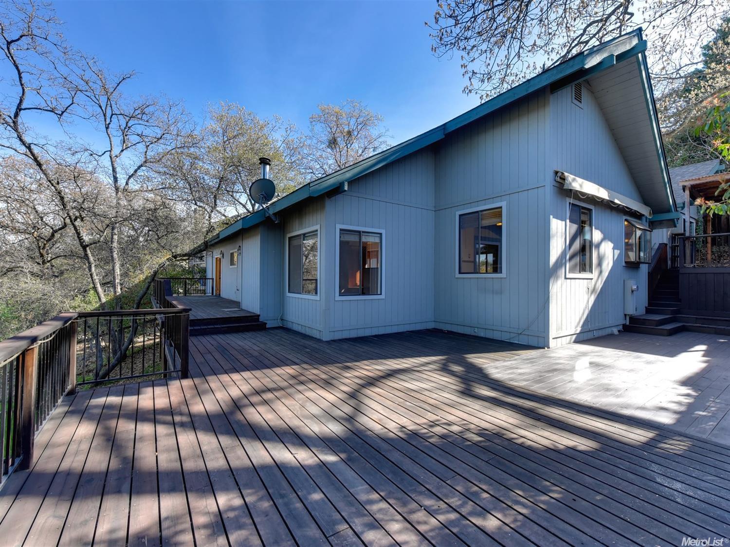 11111 Tanglewood Drive