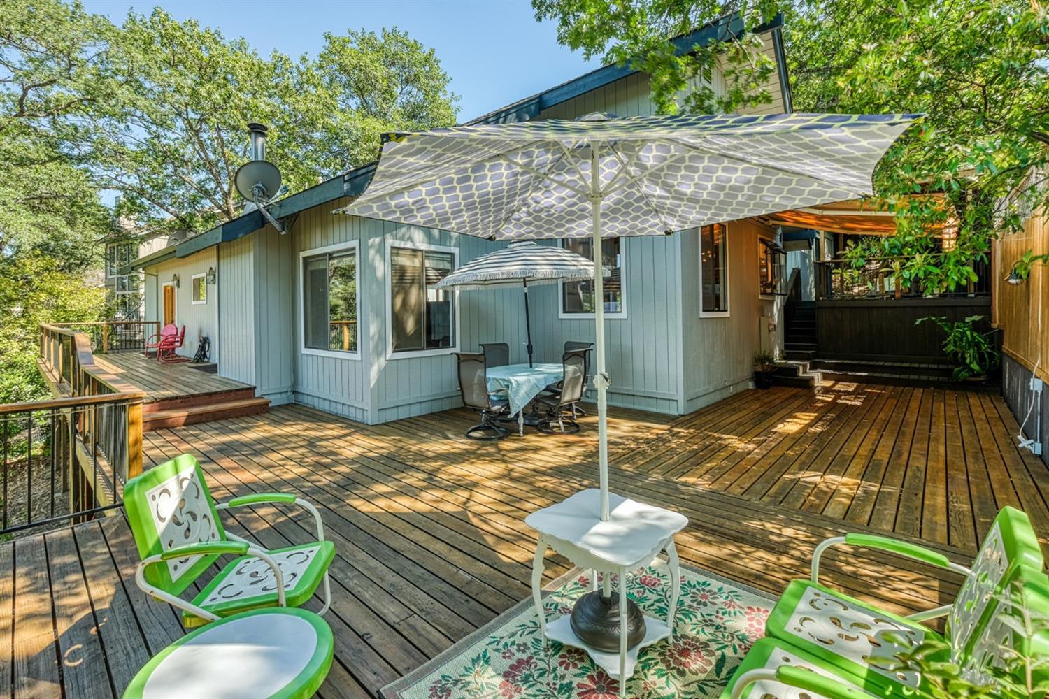 11111 Tanglewood Drive