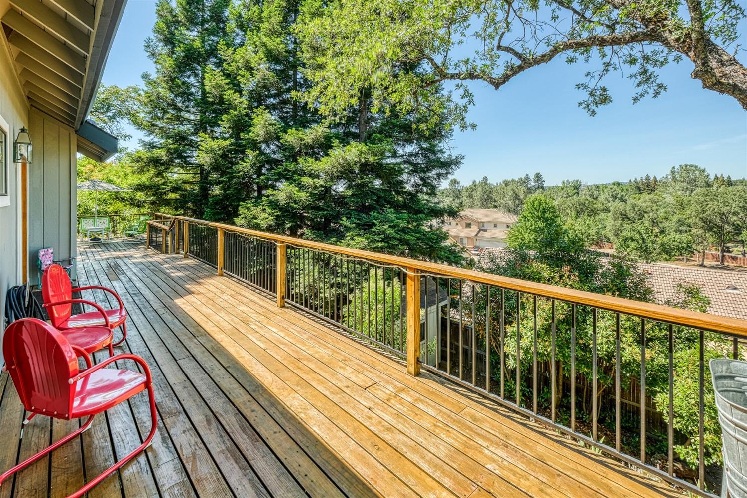 11111 Tanglewood Drive