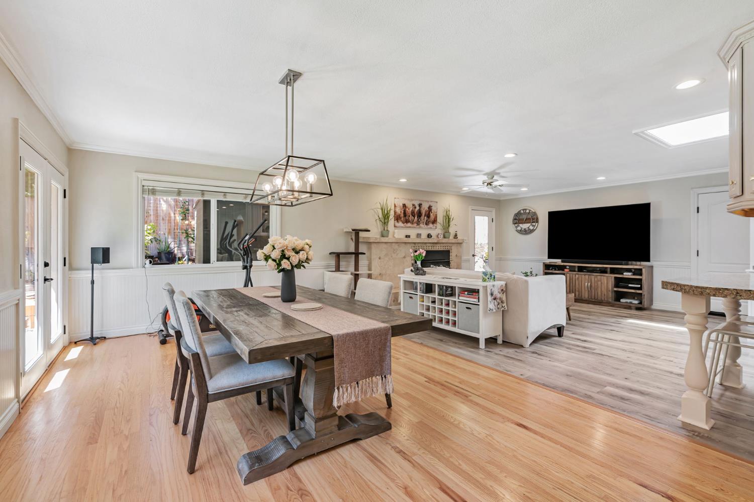 Pleasant Hill, California 94523, United States, 4 Bedrooms Bedrooms, ,3 BathroomsBathrooms,Residential,Active,188915