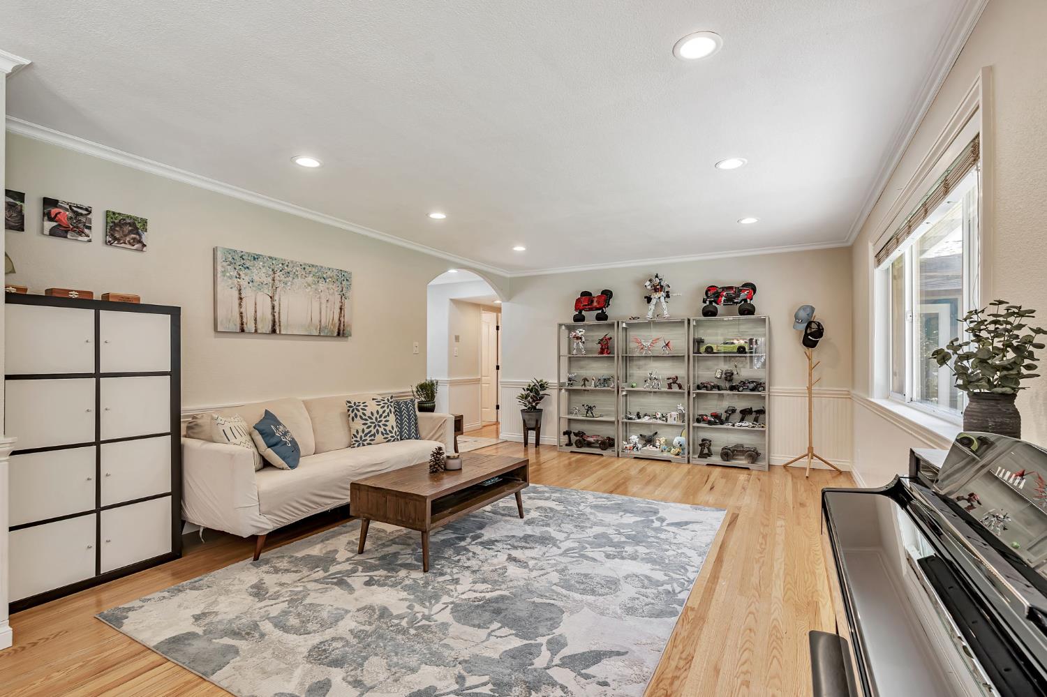 Pleasant Hill, California 94523, United States, 4 Bedrooms Bedrooms, ,3 BathroomsBathrooms,Residential,Active,188915