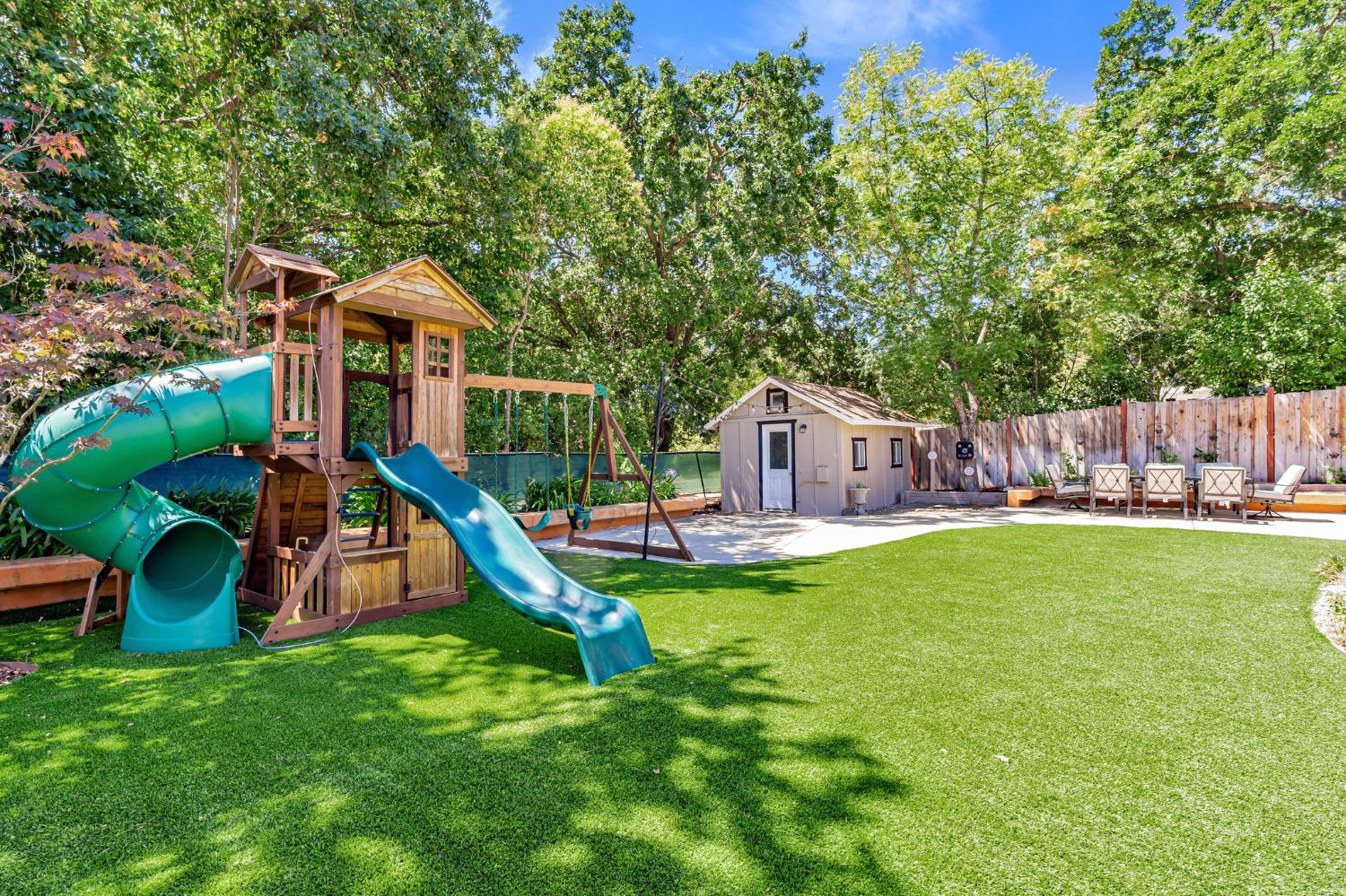 Pleasant Hill, California 94523, United States, 4 Bedrooms Bedrooms, ,3 BathroomsBathrooms,Residential,Active,188915