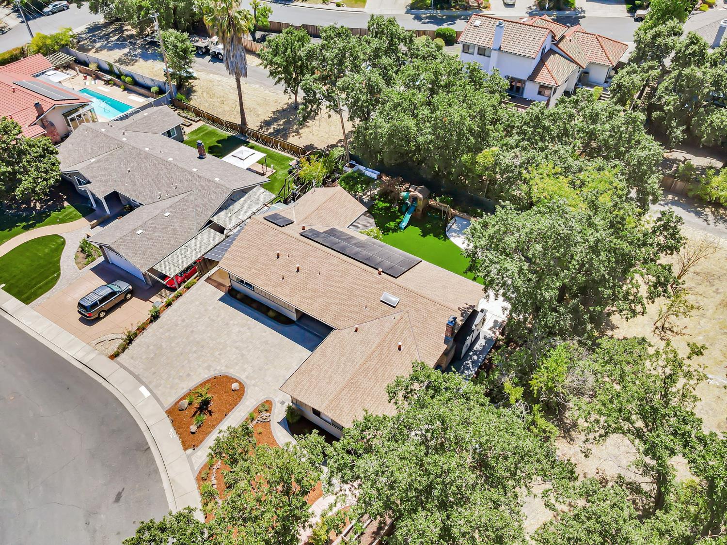 Pleasant Hill, California 94523, United States, 4 Bedrooms Bedrooms, ,3 BathroomsBathrooms,Residential,Active,188915