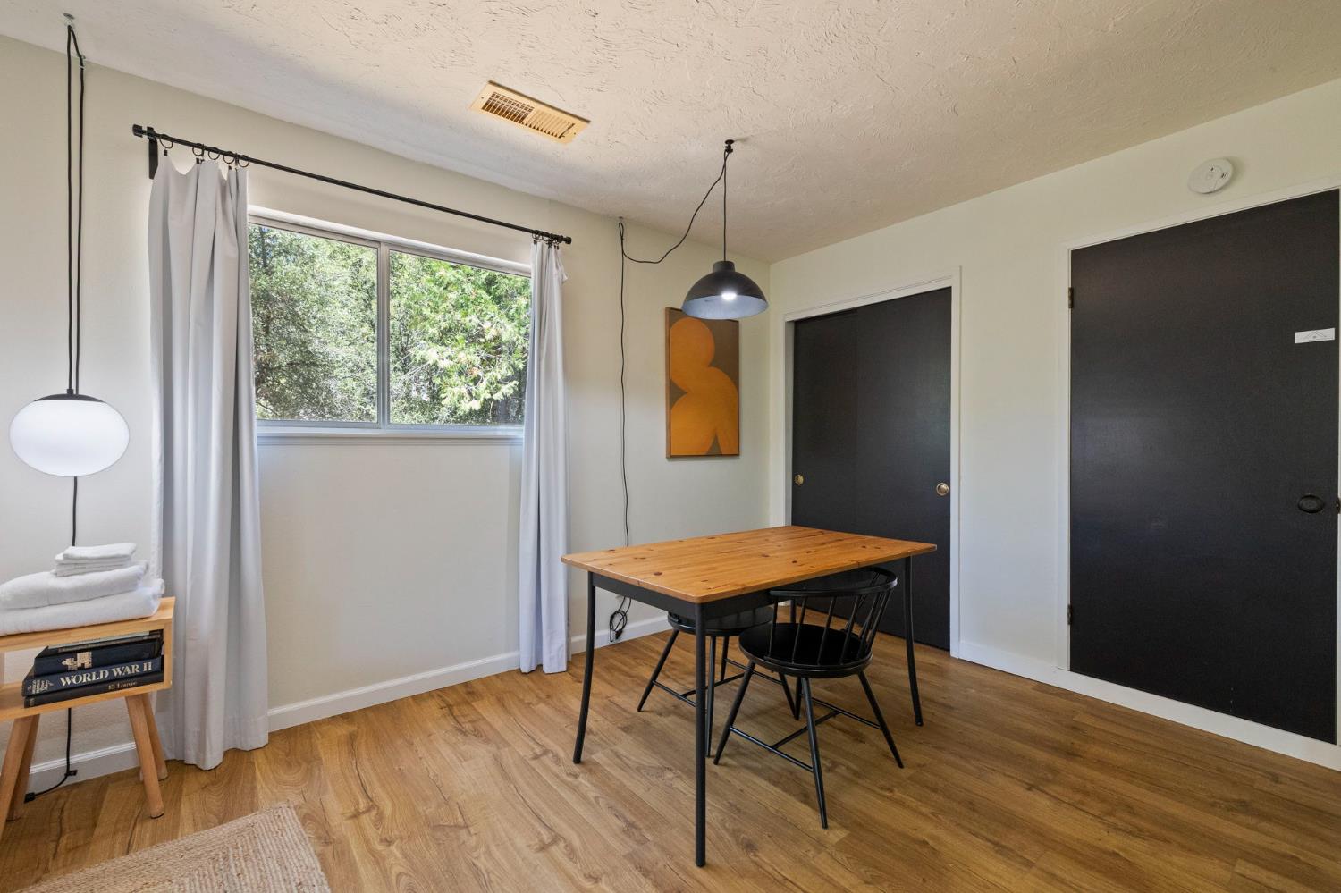20018 Pine Mountain Drive