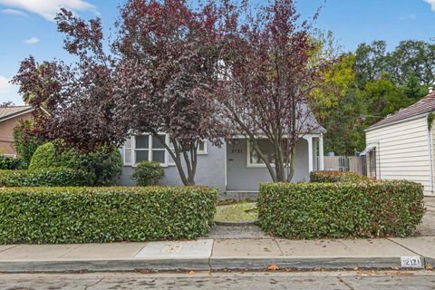 2121 Royal Oaks Drive Sacramento CA 95815