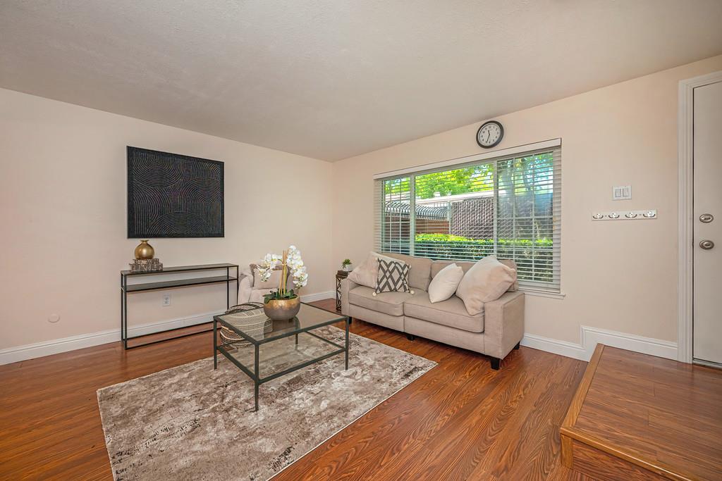 1949 Benita Drive 4