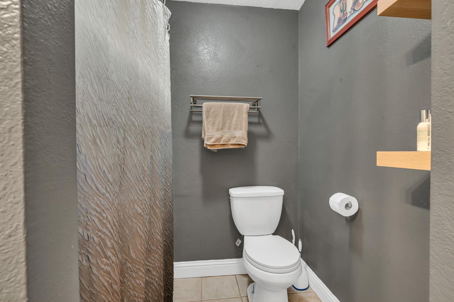 Sacramento, California 95823, United States, 3 Bedrooms Bedrooms, ,2 BathroomsBathrooms,Residential,Active,256745