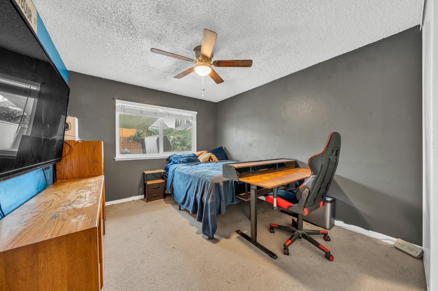 Sacramento, California 95823, United States, 3 Bedrooms Bedrooms, ,2 BathroomsBathrooms,Residential,Active,256745