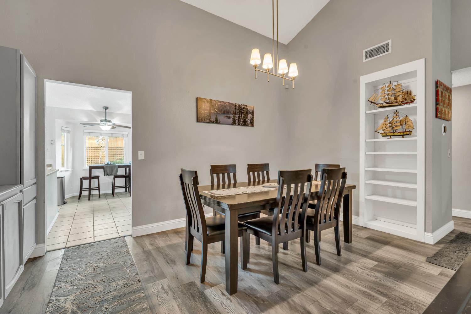 Sacramento, California 95823, United States, 3 Bedrooms Bedrooms, ,2 BathroomsBathrooms,Residential,Active,256745