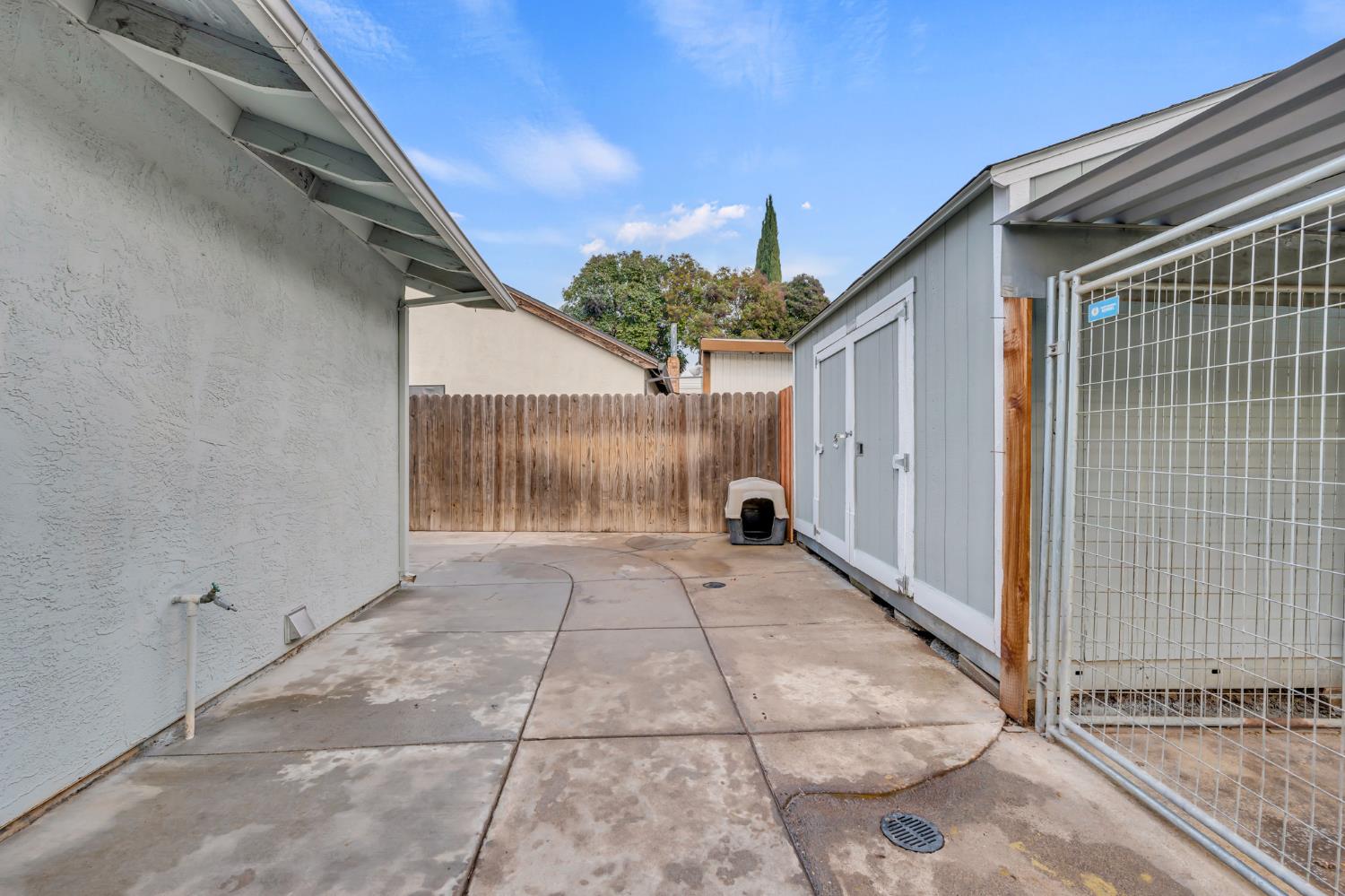 Sacramento, California 95823, United States, 3 Bedrooms Bedrooms, ,2 BathroomsBathrooms,Residential,Active,256745