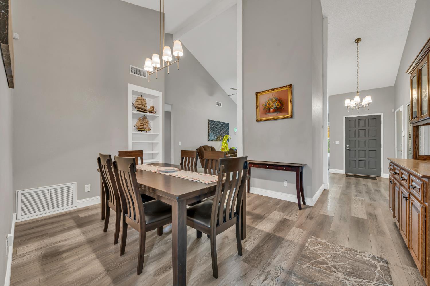 Sacramento, California 95823, United States, 3 Bedrooms Bedrooms, ,2 BathroomsBathrooms,Residential,Active,256745