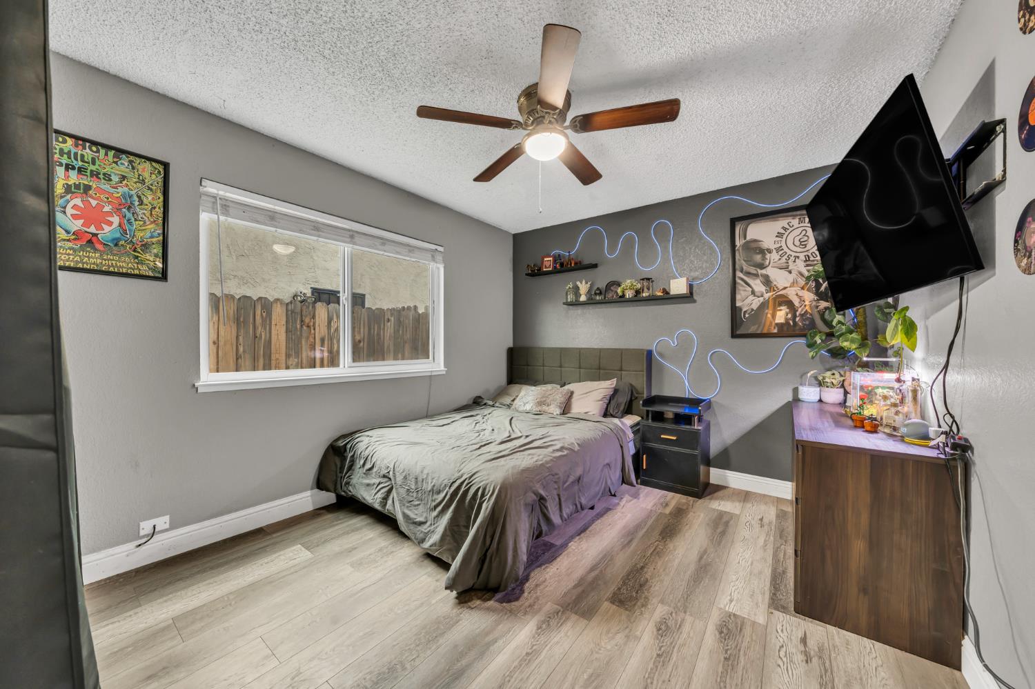 Sacramento, California 95823, United States, 3 Bedrooms Bedrooms, ,2 BathroomsBathrooms,Residential,Active,256745