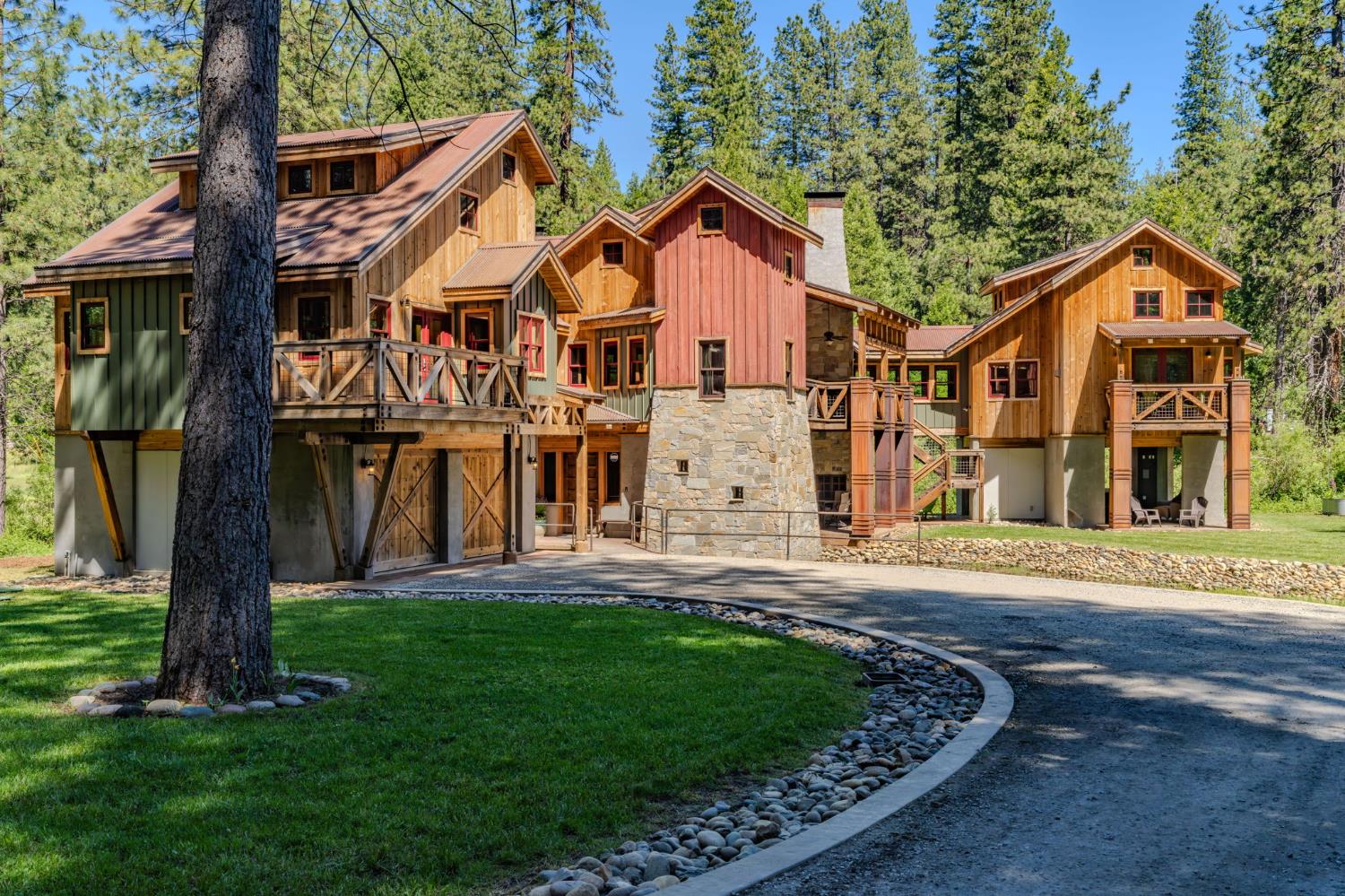 2986 Lakemont Drive