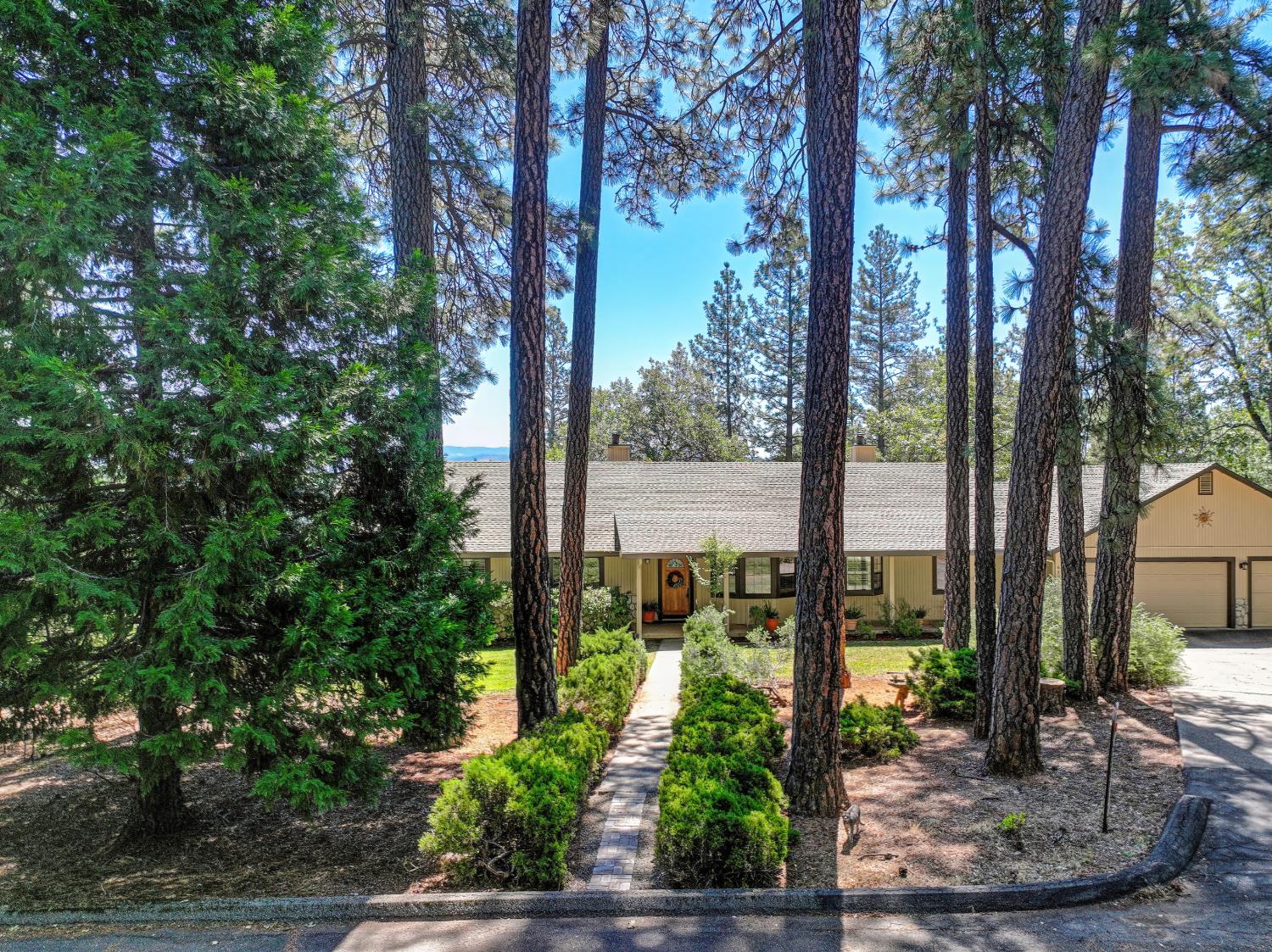 6435 Green Leaf Lane