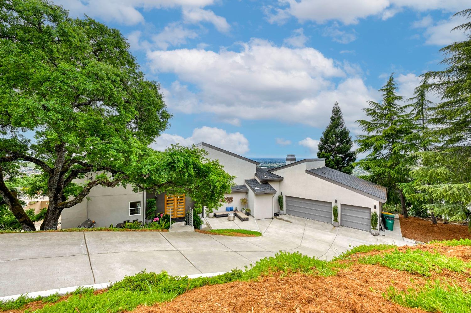 614 Powers Drive