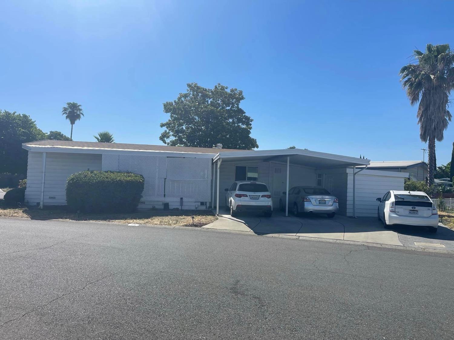 116 Davis Avenue
