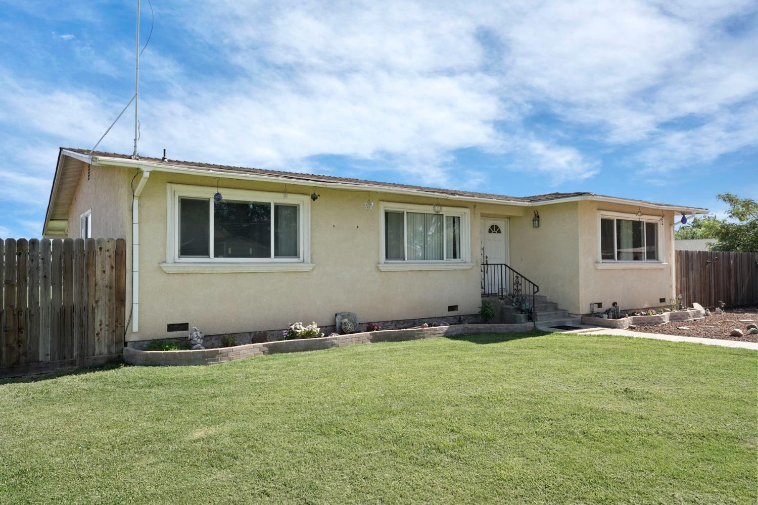 437 E Frisbee Lane