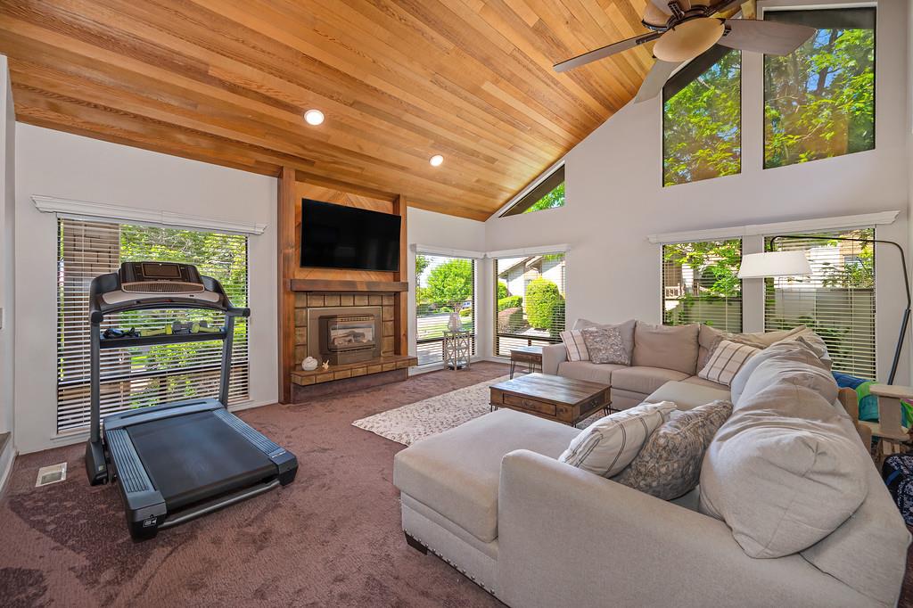1271 Red Dog Lane