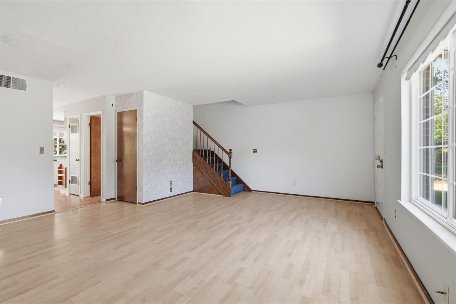 3923 Oak Villa Circle