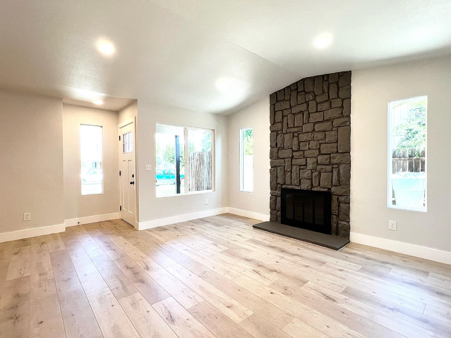 8598 Danridge Drive