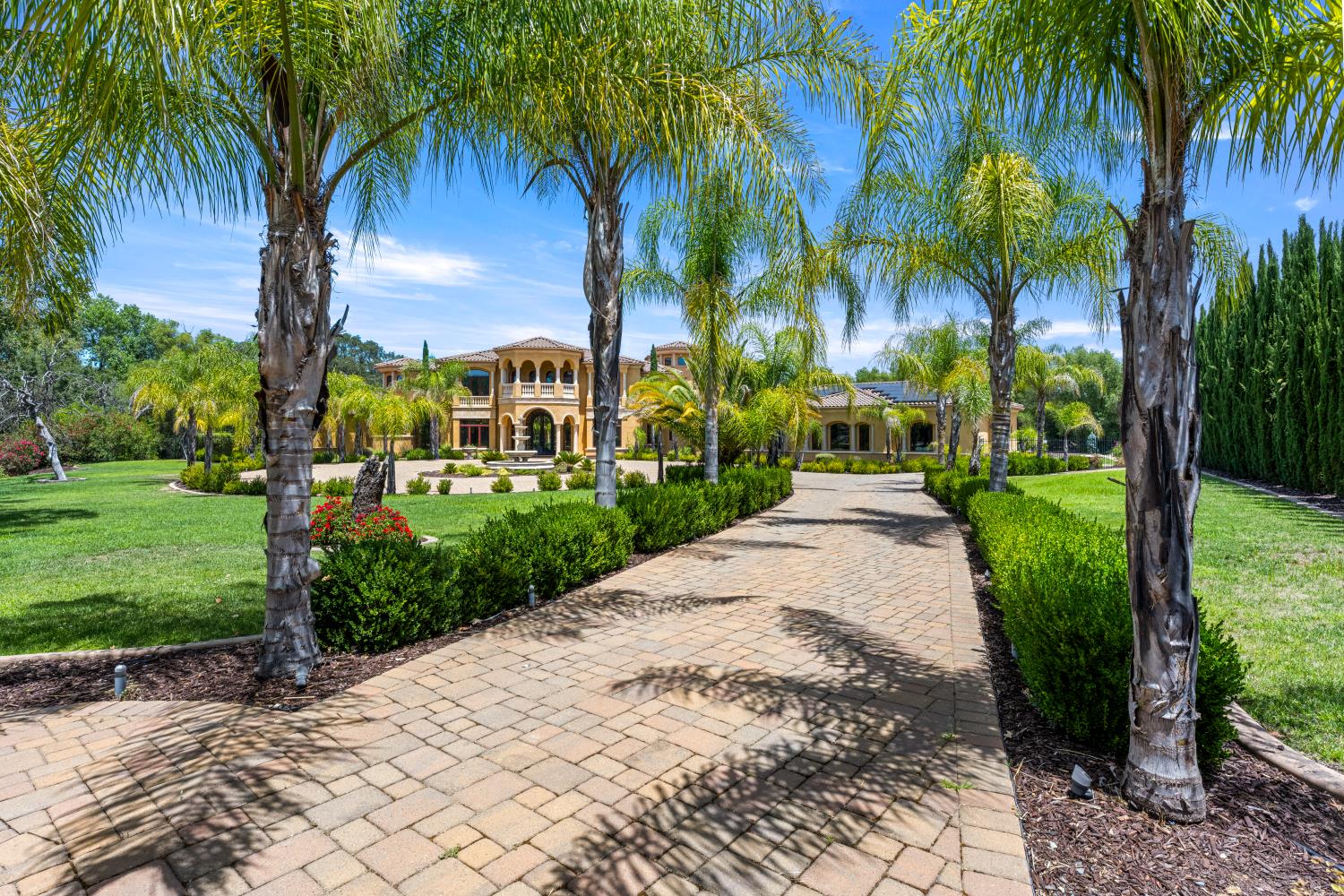 9220 Tuscany Oaks Court